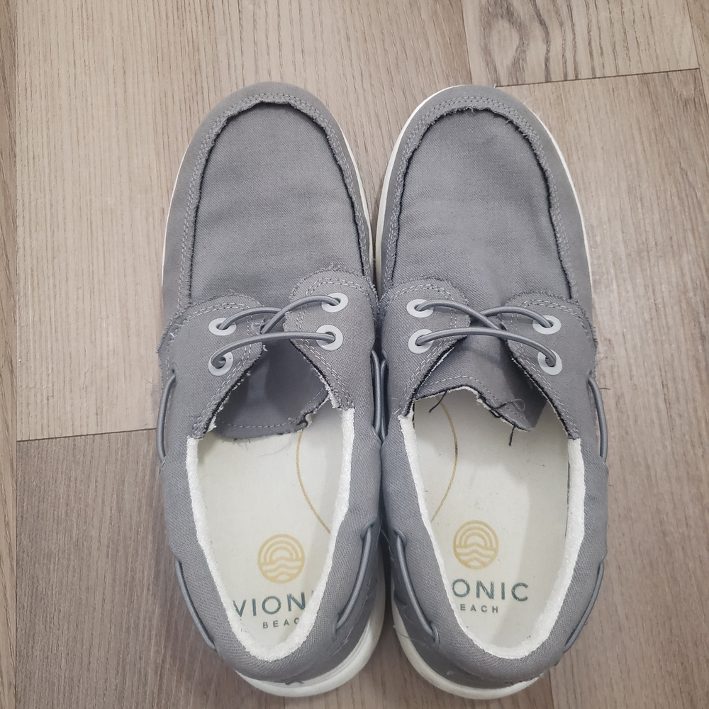 Vionic Skipper Men's Size US 9 Gray Slip-On Beach Comfort Sneaker Boat Shoe